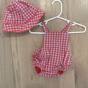Janie & Jack 0-3 months Red and White Gingham Kids Sun Hat and Romper Set